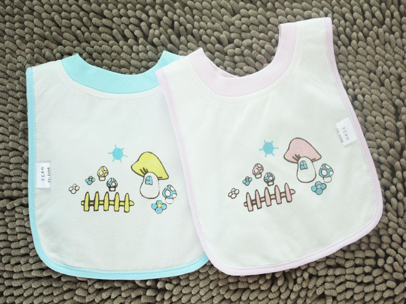 亨藝開(kāi)陽(yáng)蘑菇防水圍嘴20x23cm(兩條裝)