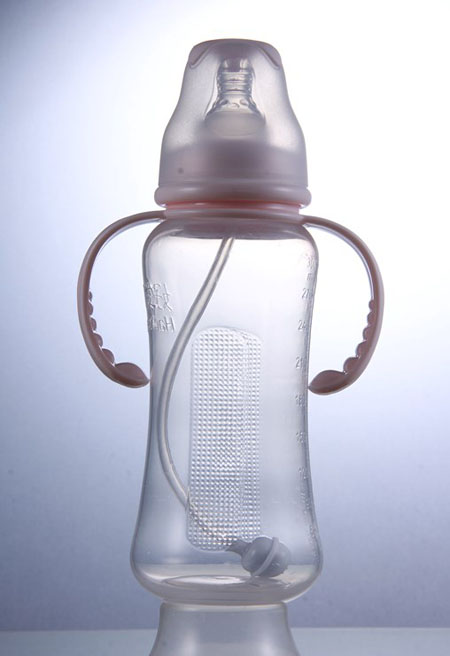 樂哈哈標(biāo)口弧形300毫升PP奶瓶