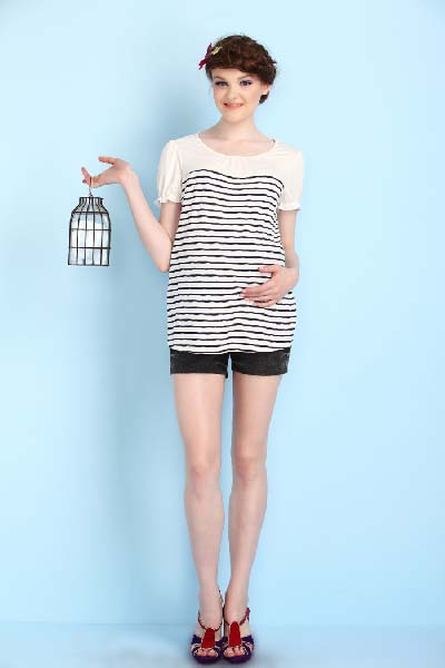 媽媽和我圓領(lǐng)條紋yunf裝上衣