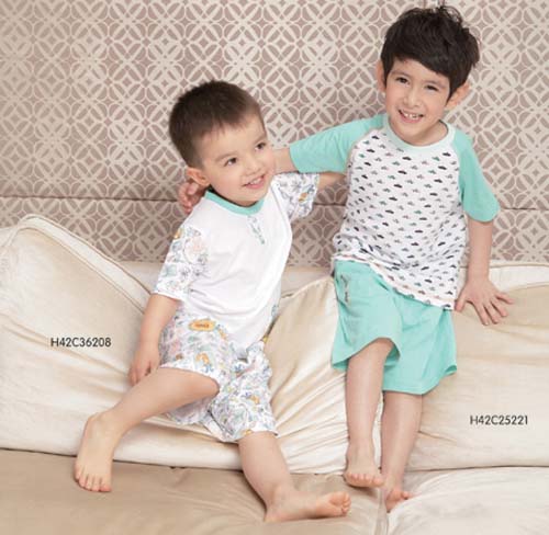 快樂(lè)城堡花紋男童套裝