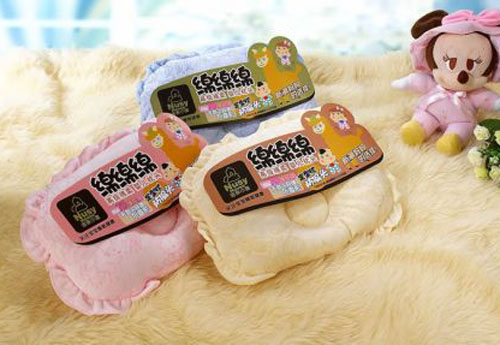 諾親小屋水晶絨方形帶花邊定型枕