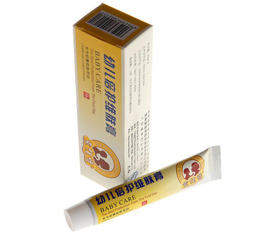 童佳怡youe倍護維膚膏