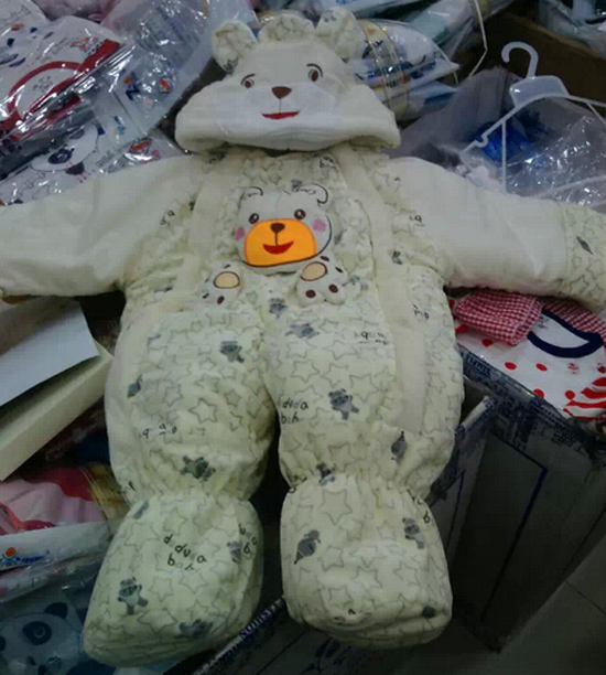 圣嬰島yinge爬服小熊