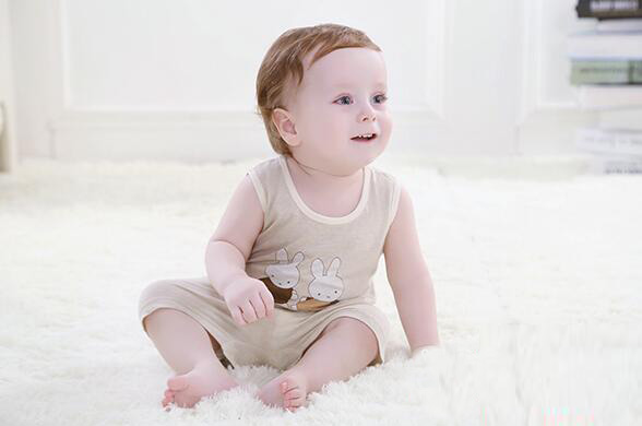 蓓琪兔yinge內(nèi)衣2015春夏新款間條背心哈衣0