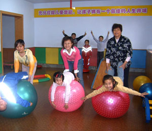 С������ͯ��Ʒ���˵�չʾ