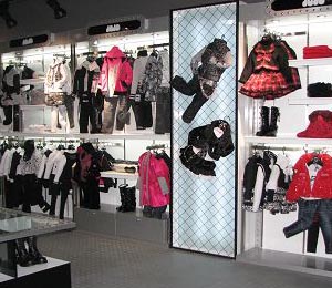 jojo童裝店面展示