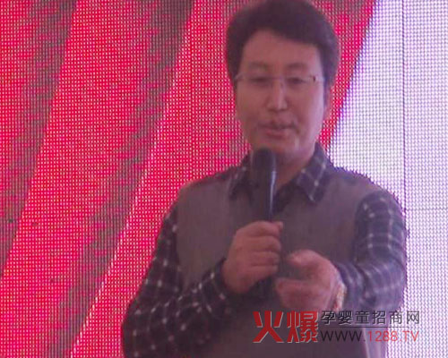 ���������򼯈F������v����ͯ�ИI(y��)��ǰ��ʮ��