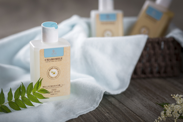 小貝樂yingye洗發(fā)沐浴二合一.jpg 小貝樂yingye洗發(fā)沐浴二合一.jpg