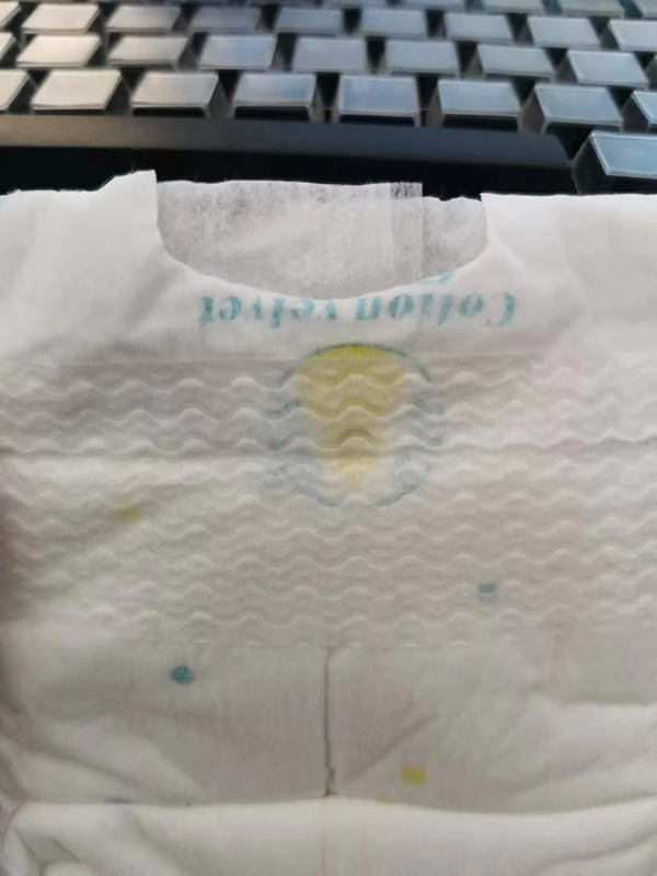 金葫蘆新生兒紙尿褲產(chǎn)品展示