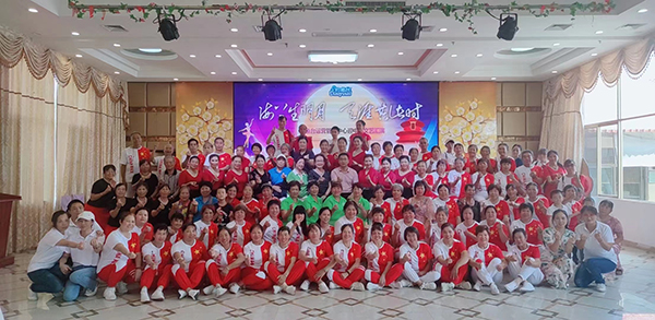 釣魚(yú)臺(tái)品牌羊奶工廠店期待你的加入12.jpg 釣魚(yú)臺(tái)品牌羊奶工廠店期待你的加入12.jpg