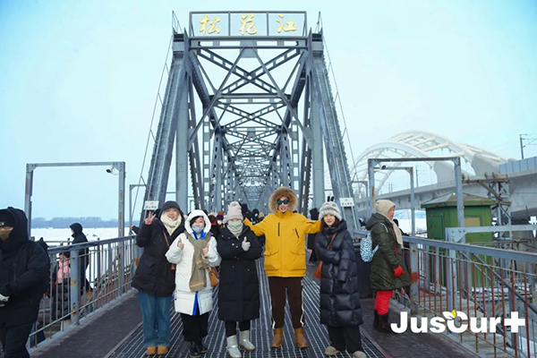 杰西佳JIBS自然營(yíng)養(yǎng)獅王計(jì)劃啟動(dòng)峰會(huì)14.jpg 杰西佳JIBS自然營(yíng)養(yǎng)獅王計(jì)劃啟動(dòng)峰會(huì)14.jpg