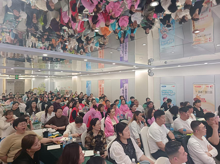 朵小西特膳飲經(jīng)營研習課堂 (5).jpg 朵小西特膳飲經(jīng)營研習課堂 (5).jpg