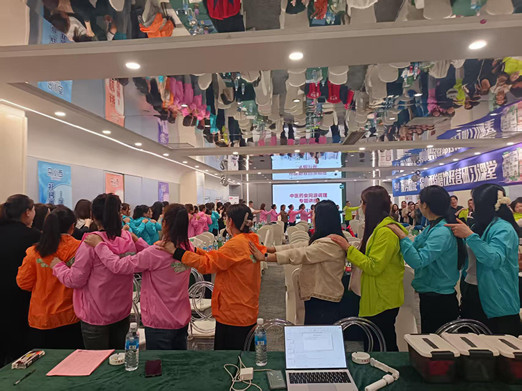 朵小西特膳飲經(jīng)營研習課堂 (6).jpg 朵小西特膳飲經(jīng)營研習課堂 (6).jpg