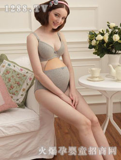 �����ɫ�ﶬyunf��(n��i)��