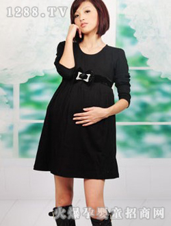 �з��˺�ɫ�r(sh��)��yunfȹ