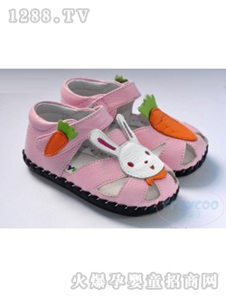 ܽ��ɷ�ɫ��ͨyingeЬ