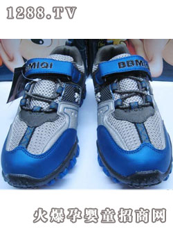 С�ƺ��{ɫ�\��Ь