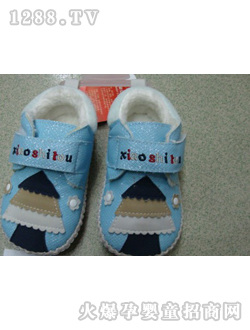 ��ʿ���{ɫ�ɘ�yingeЬ