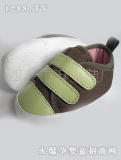 ���ɫ�p�Nyinge�W(xu��)��Ь