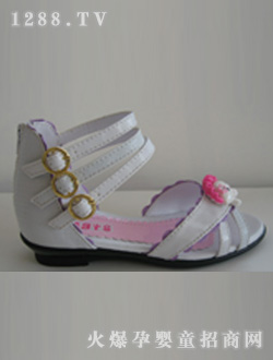 ��؈֮��(m��ng)��ɫŮͯ�r(sh��)�Л�Ь