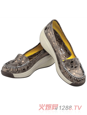 ������yunfɢ��Ь���~ɫ