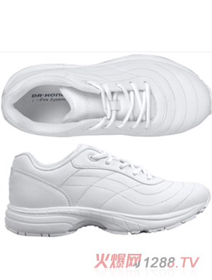 ����ʿ��|�W(xu��)��Ь�r��ţƤ����