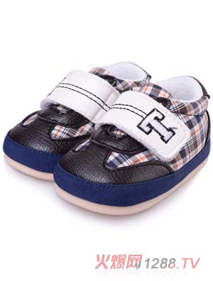 ��ʹ֮����Ӳ�͸͸��PUyinge�W(xu��)��Ь��ɫ