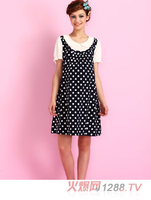 �������Һ�ɫ�c�cyunf�B��ȹ