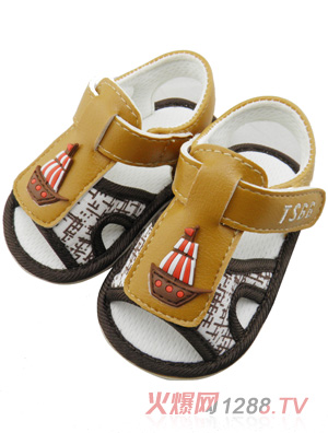 ��ʹ֮�뿨ͨyingeЬ��ɫ