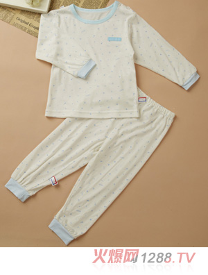 ��ɫС�~����̿�װ׆���M�������ڼ��_(k��i)��