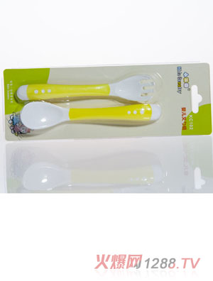 С����(gu��)yinge���׽M���Sɫ