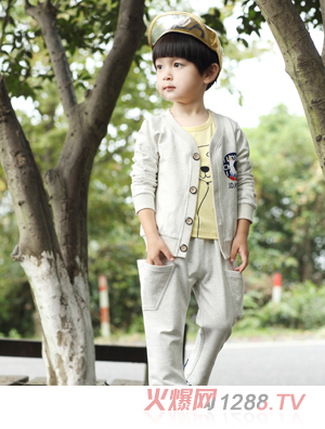 ���c(di��n)�neͯ���Ќ������b�װ�ɫ